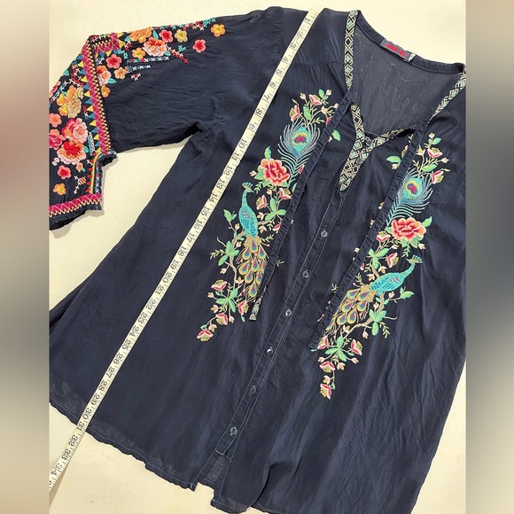 Johnny Was Sundance Catalog Blue Art Sable Tunic Navy Size Large EUC - Picture 10 of 16